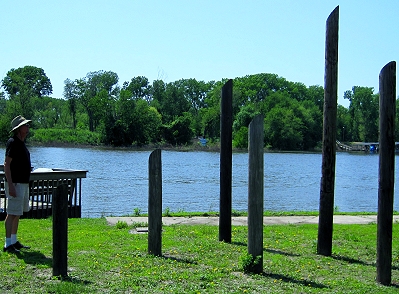 Markers the signify flood levels along the Mississippi River in Quincy