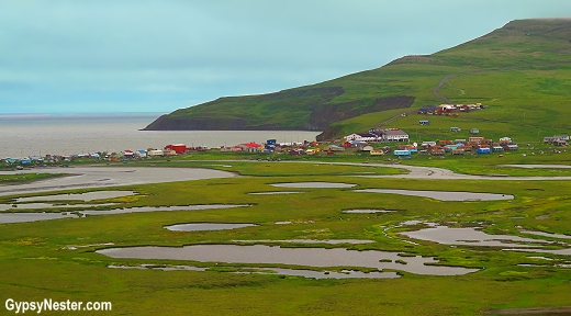 A pequena aldeia Yupik de Tununak no Alasca só é acessível por via aérea