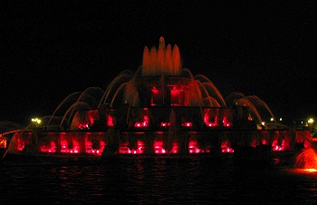 Buckingham Fountain in Grant Park, Chicago