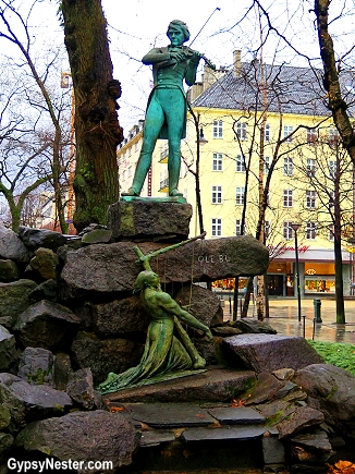 Statue of Ole Bornemann Bull in Bergen, Norway