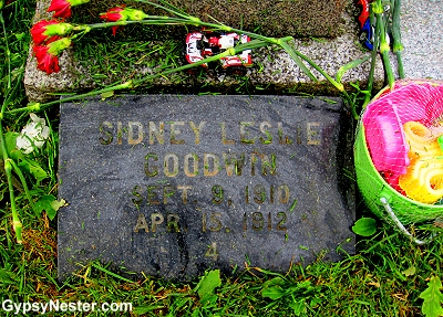 The plaque of Sidney Leslie Goodwin in the Titantic cemetary in Halifax