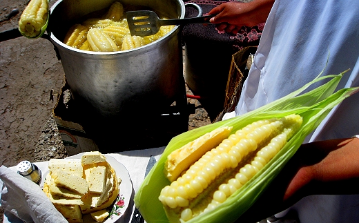 Choclo con queso in Peru