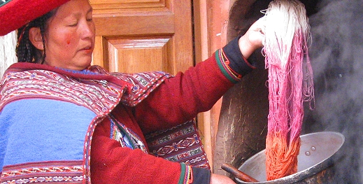 Dying wool in Peru